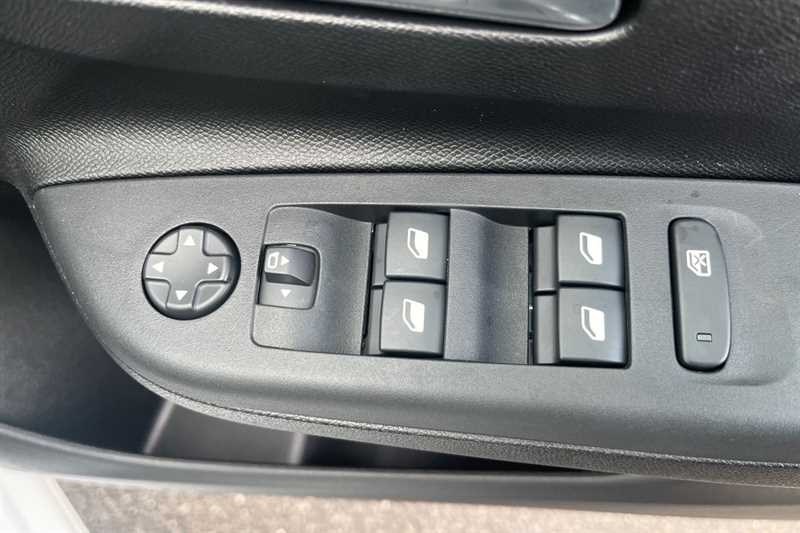 Used Vauxhall Corsa for sale - 77562045: Photo 16