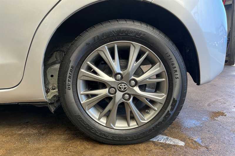 Used Toyota Yaris 2017 for sale - 78222351: Photo 10