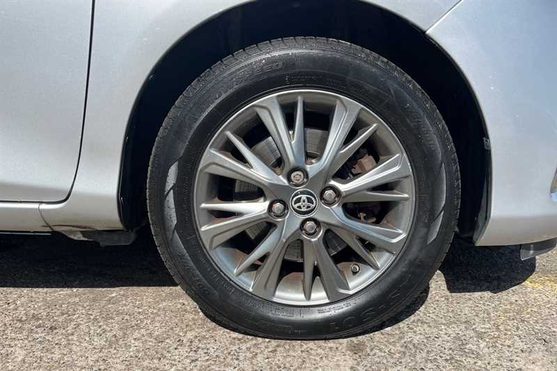 Used Toyota Yaris 2017 for sale - 78222351: Photo 12