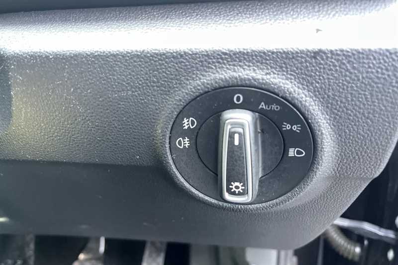 Used Volkswagen T-Roc 2018 for sale - 76929678: Photo 36