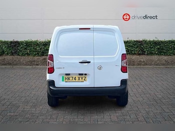 Used Vauxhall Combo Electric 2024 for sale - 79402758: Photo