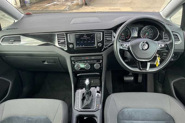 Used Volkswagen Golf SV 2017 for sale - 76044670: Photo 13
