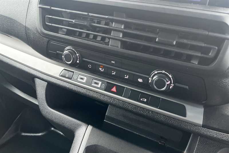 Used Vauxhall Vivaro 2024 for sale - 77745193: Photo 15