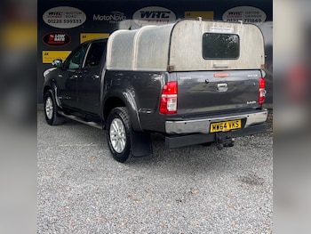 Used Toyota Hilux 2014 for sale - 79563295: Photo