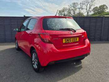 Used Toyota Yaris 2015 for sale - 74819904: Photo