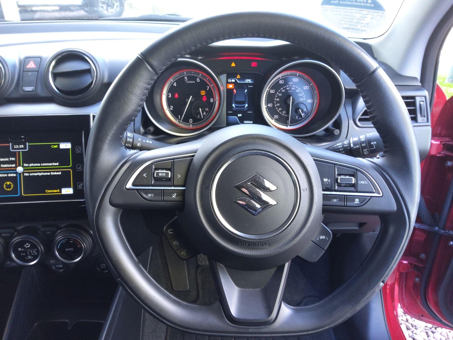 Used Suzuki Swift 2022 for sale - 77143488: Photo 38