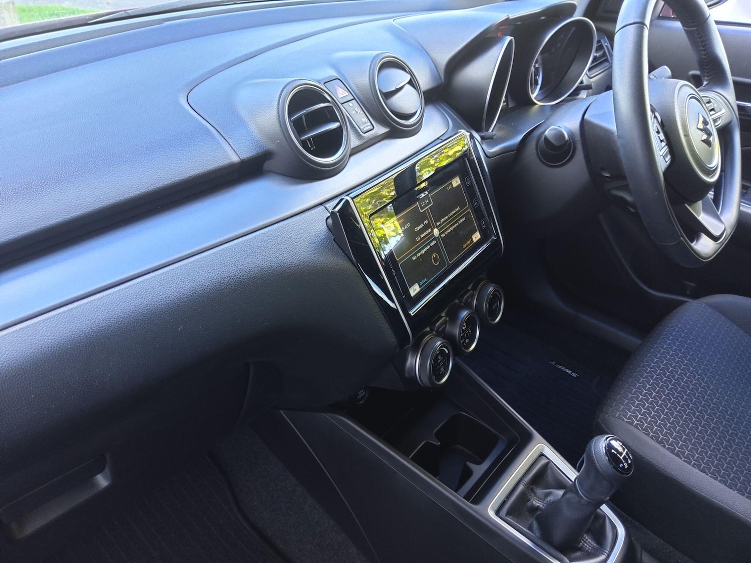 Used Suzuki Swift 2022 for sale - 77190375: Photo 32