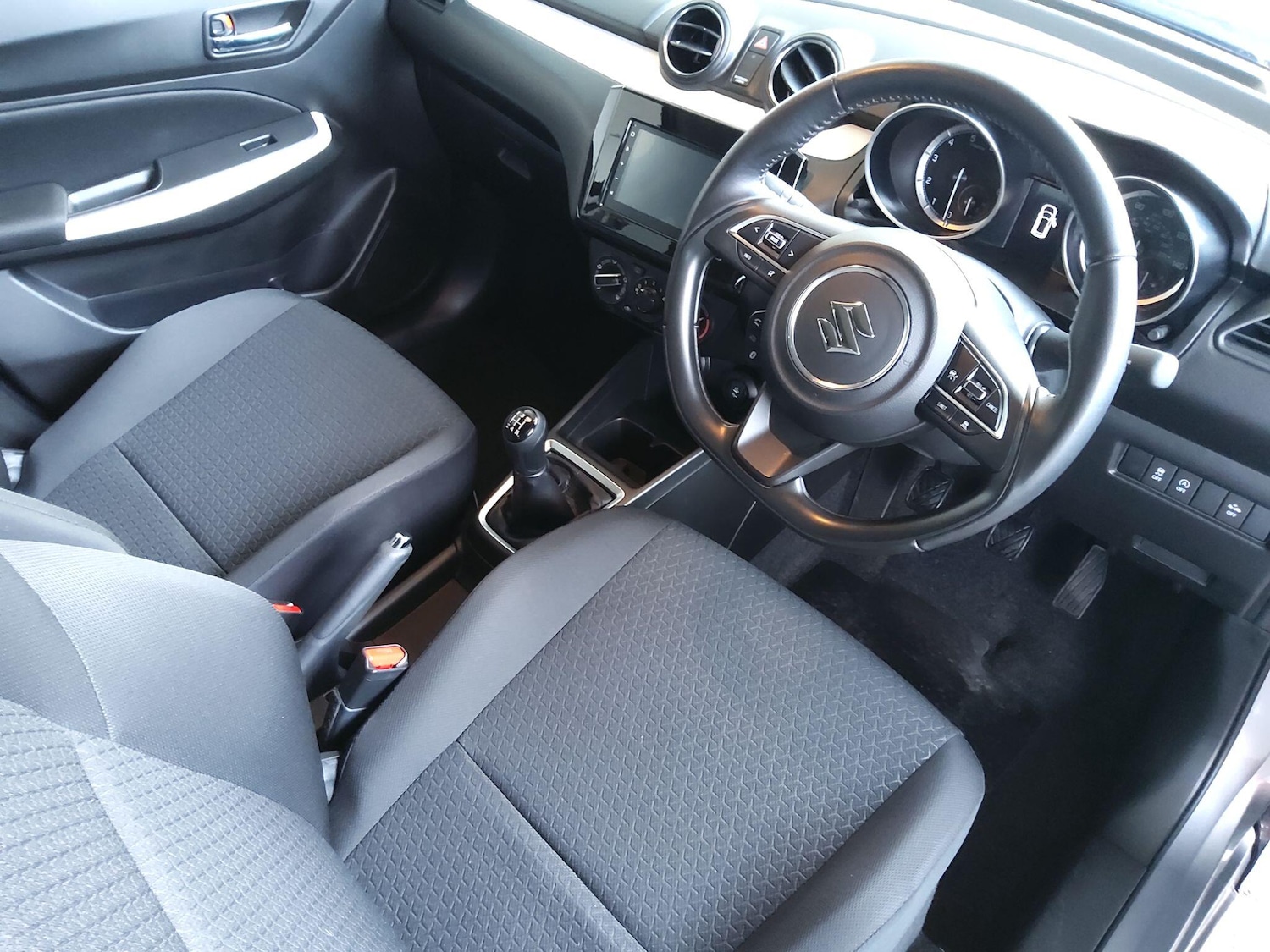 Used Suzuki Swift 2022 for sale - 77190469: Photo 24