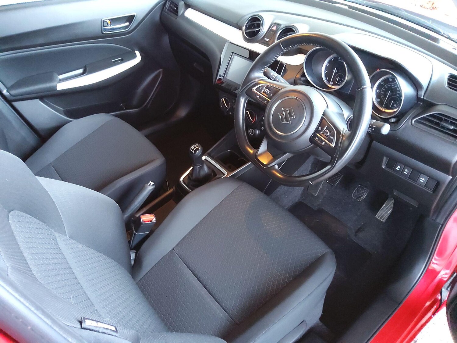 Used Suzuki Swift 2022 for sale - 77479261: Photo 9