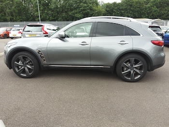 Used Infiniti QX70 2016 for sale - 78946404: Photo