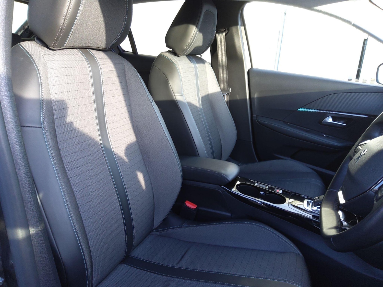 Used Peugeot 208 2020 for sale - 77191239: Photo 15