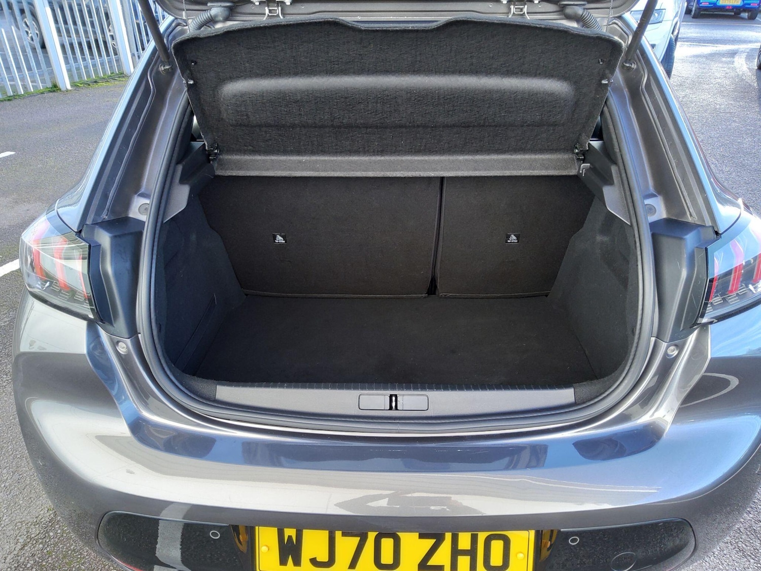 Used Peugeot 208 2020 for sale - 77191239: Photo 9