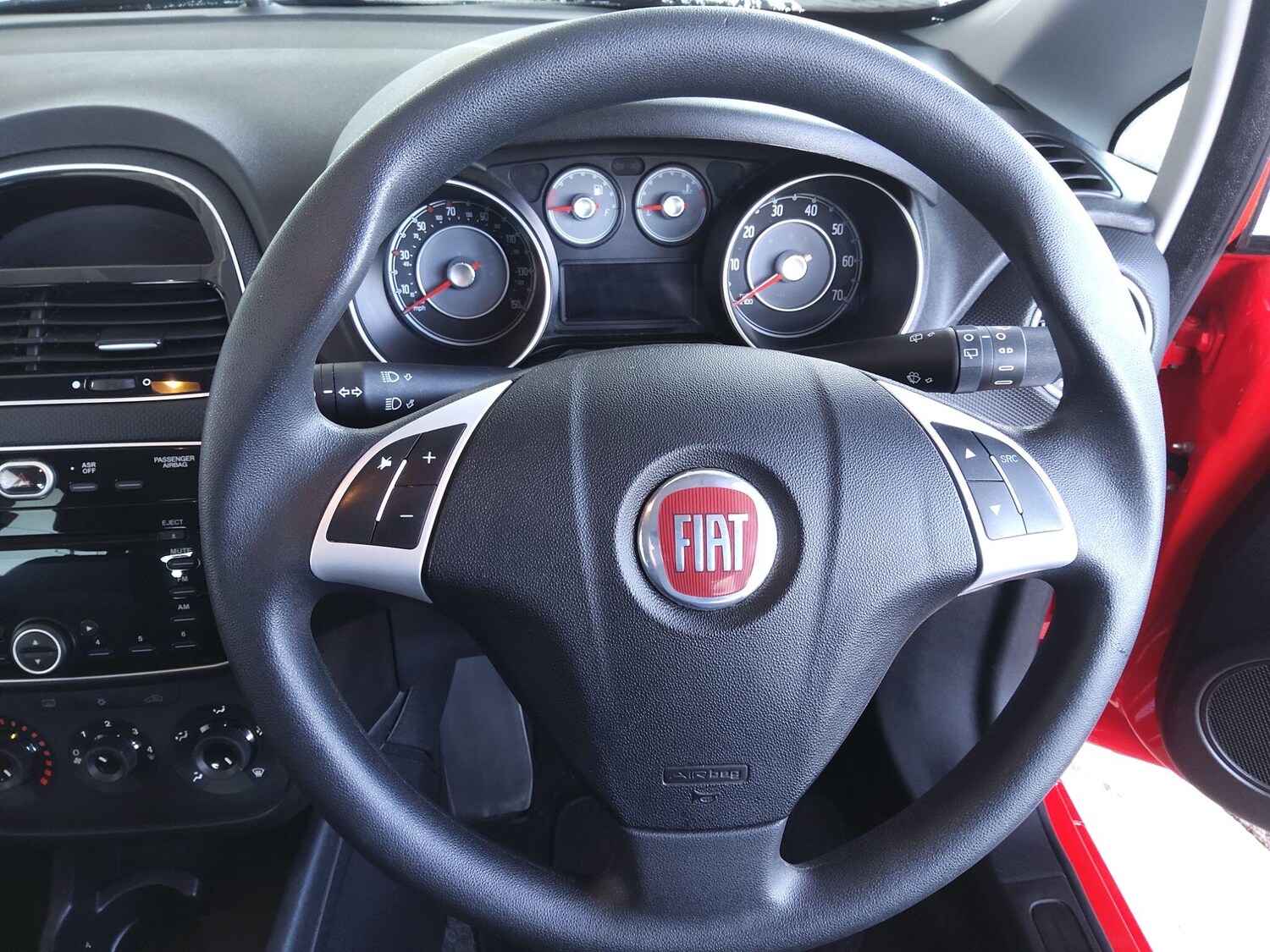 Used Fiat Punto 2017 for sale - 77376322: Photo 21