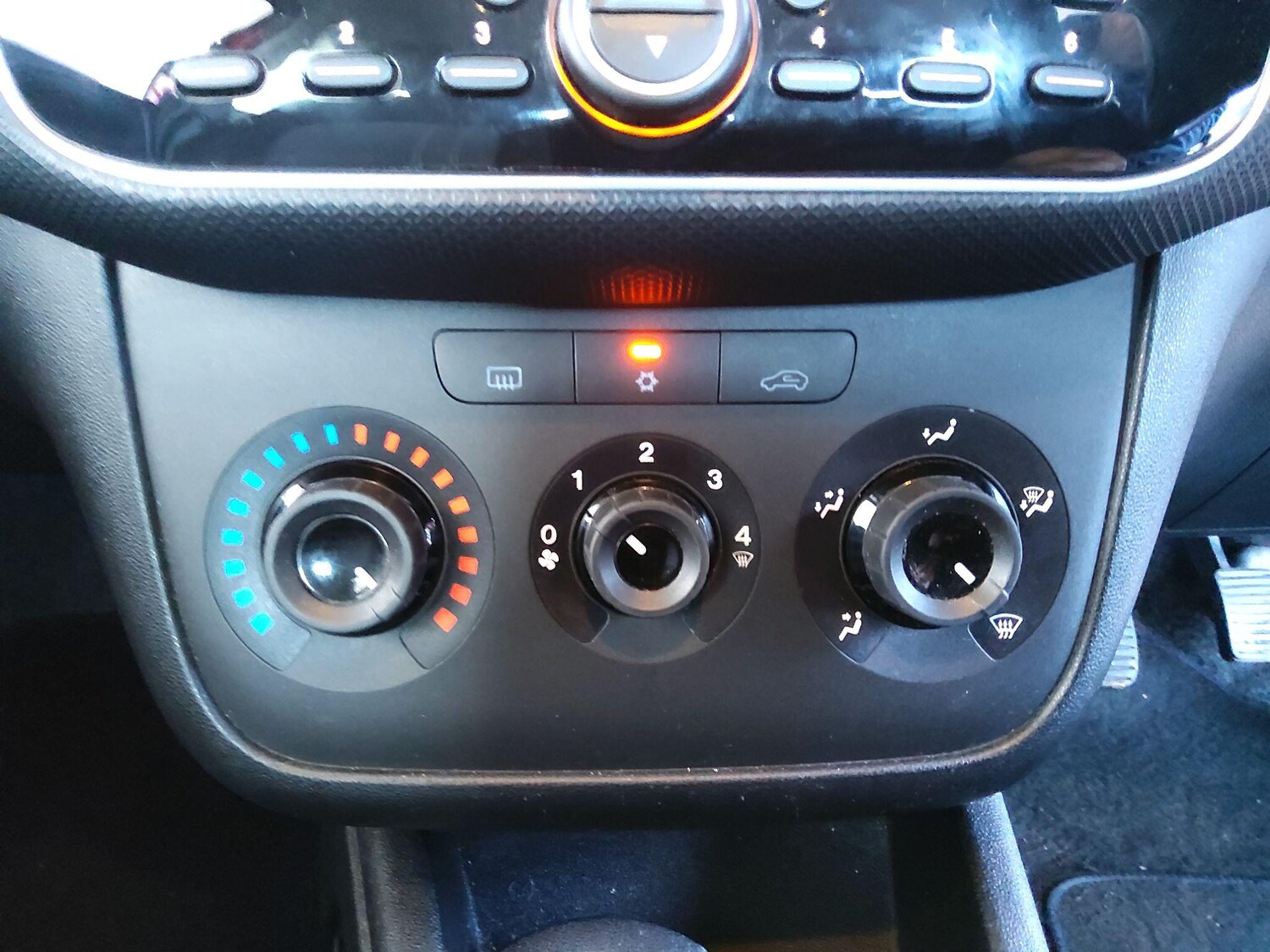 Used Fiat Punto 2017 for sale - 77376322: Photo 24