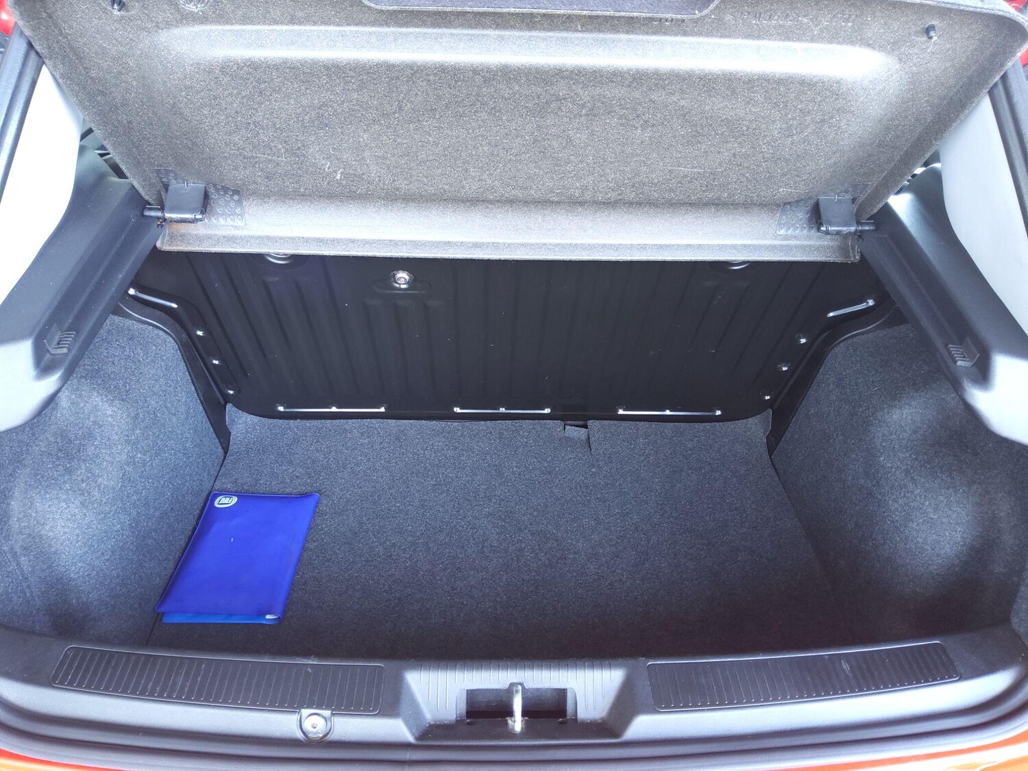 Used Fiat Punto 2017 for sale - 77376322: Photo 30