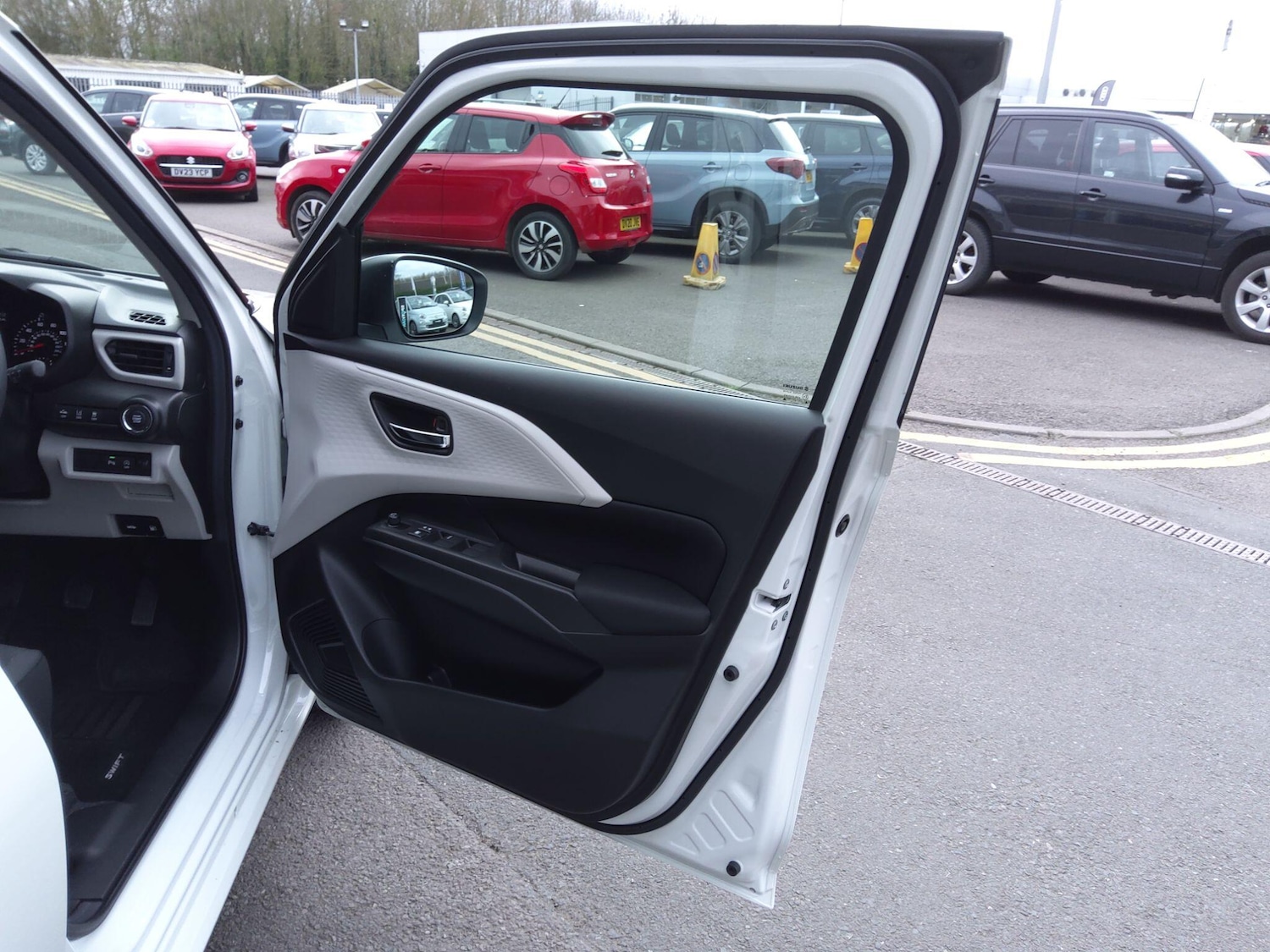 Used Suzuki Swift for sale - 77824311: Photo 14