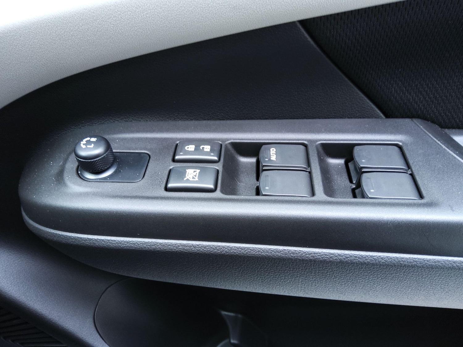 Used Suzuki Swift for sale - 77824311: Photo 16