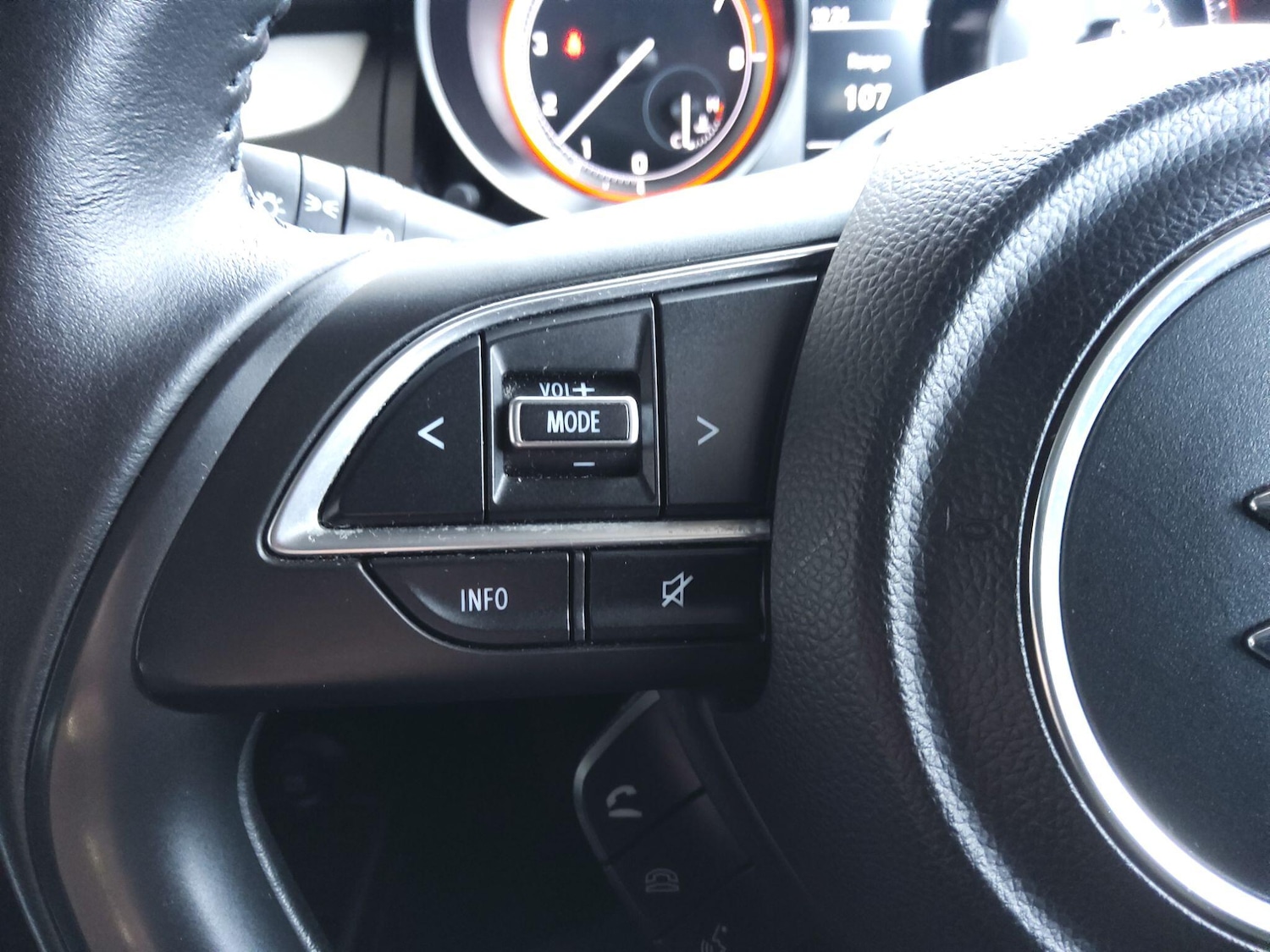 Used Suzuki Swift 2020 for sale - 77575093: Photo 15