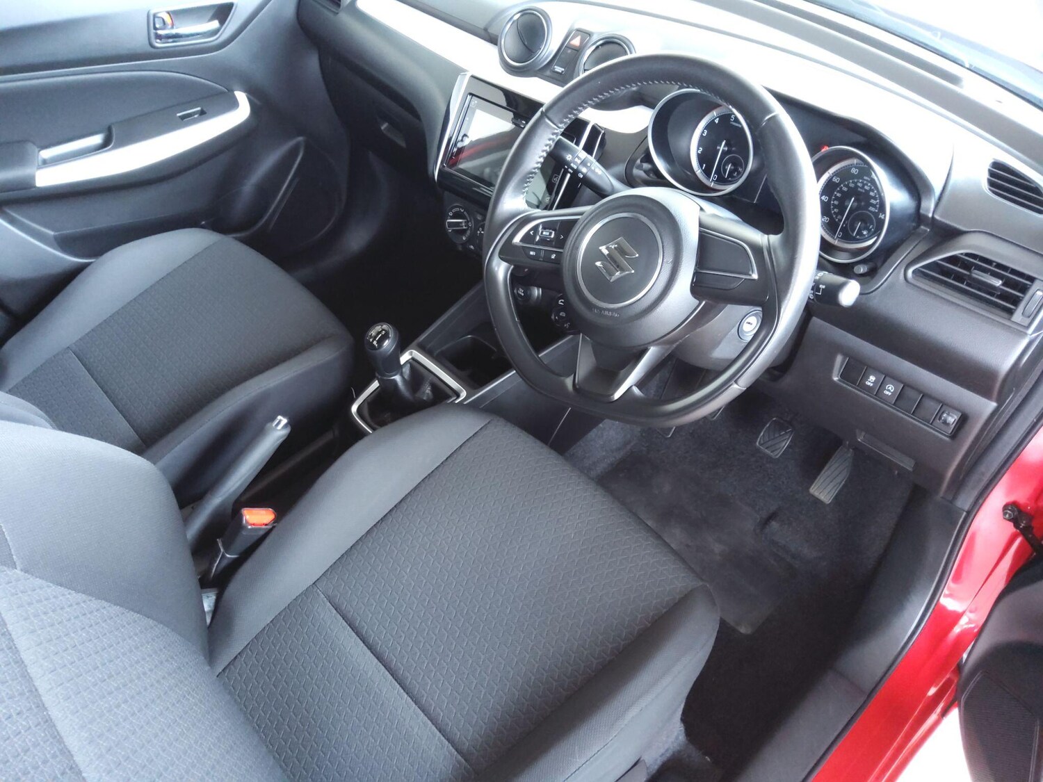 Used Suzuki Swift 2020 for sale - 77575093: Photo 9