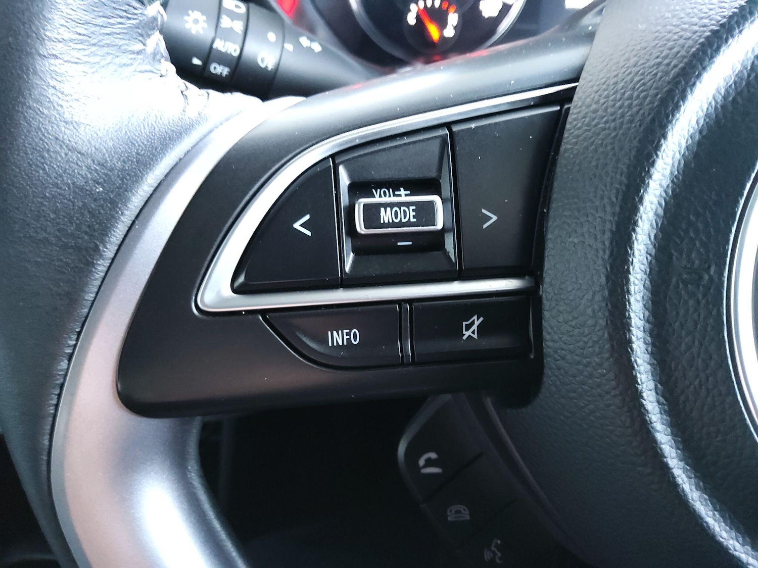 Used Suzuki Swift 2024 for sale - 77190546: Photo 15