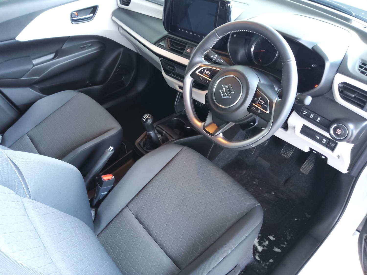 Used Suzuki Swift 2024 for sale - 77190546: Photo 6