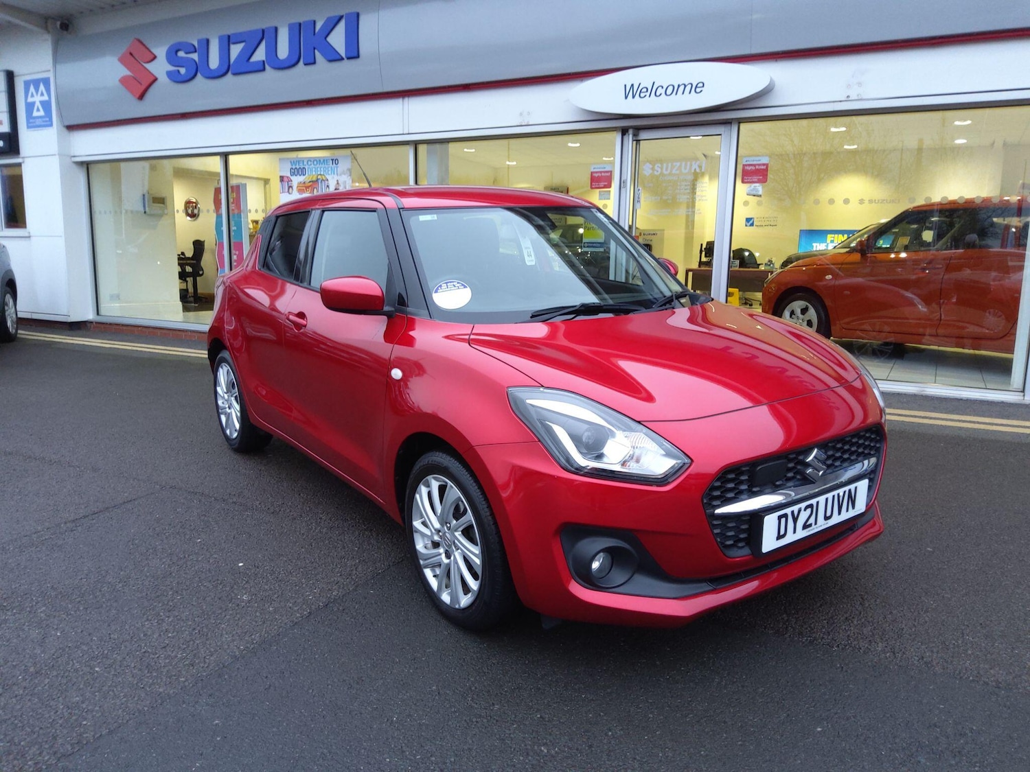 Used Suzuki Swift 2021 for sale - 77190580: Photo 1