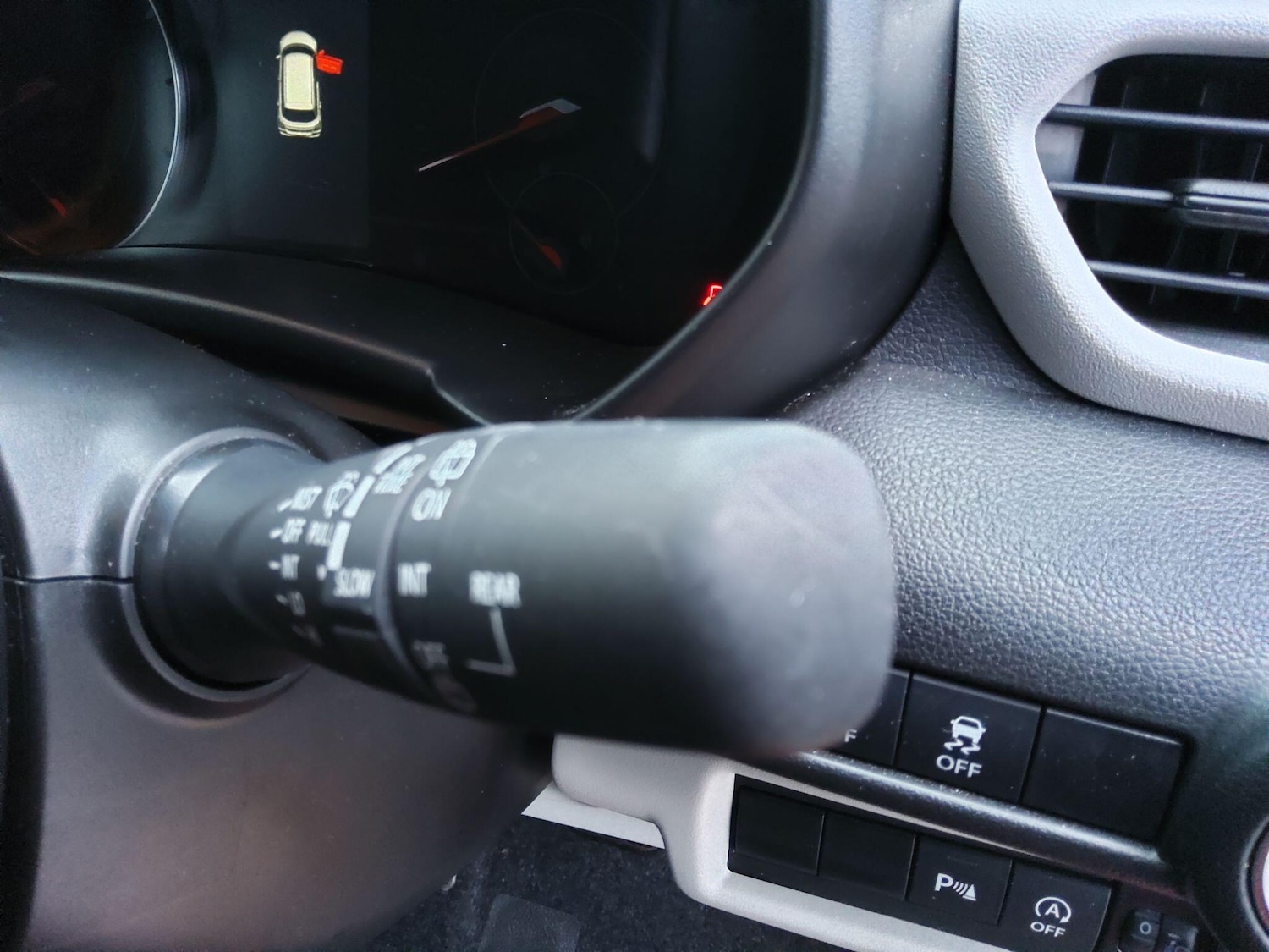 Used Suzuki Swift 2024 for sale - 77190381: Photo 32