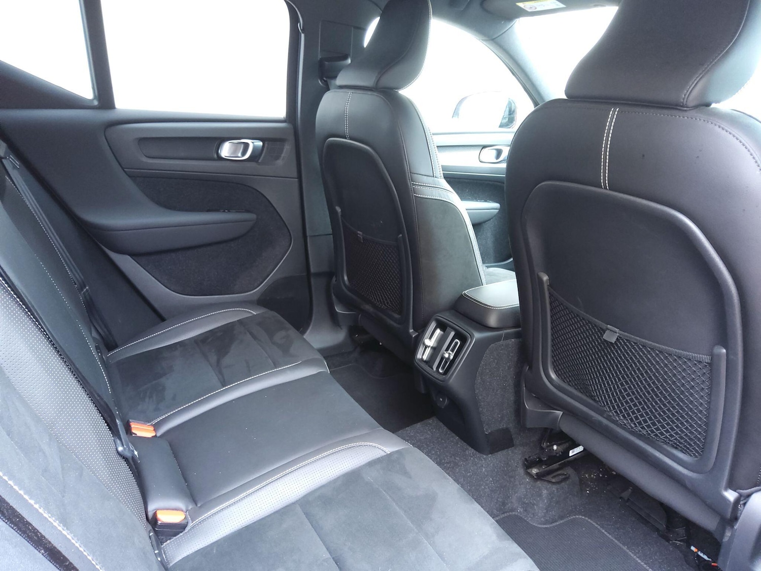 Used Volvo XC40 2018 for sale - 77143970: Photo 38