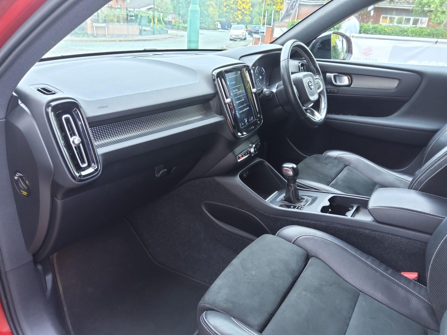 Used Volvo XC40 2018 for sale - 77143970: Photo 46