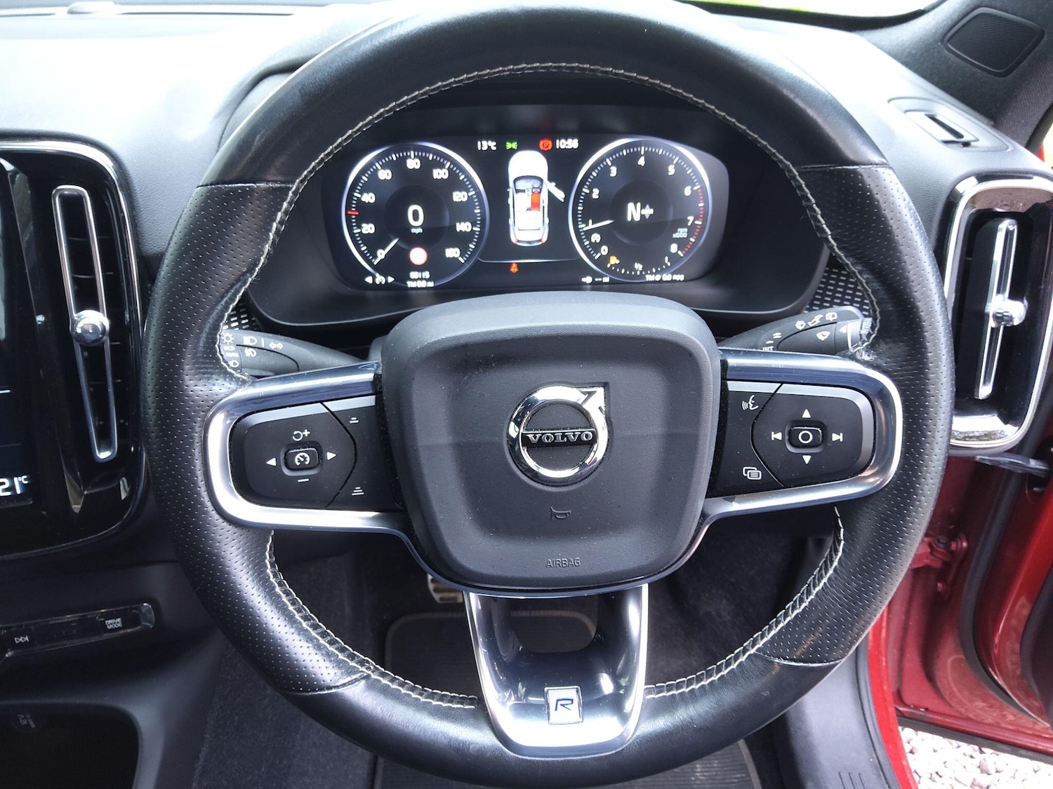 Used Volvo XC40 2018 for sale - 77143970: Photo 53