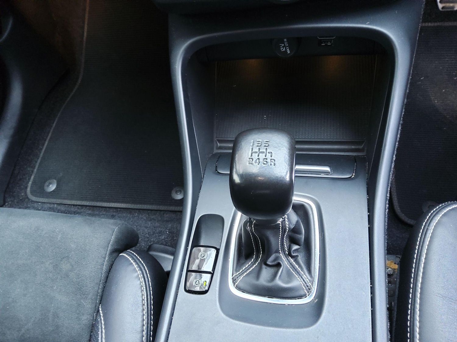 Used Volvo XC40 2018 for sale - 77143970: Photo 61