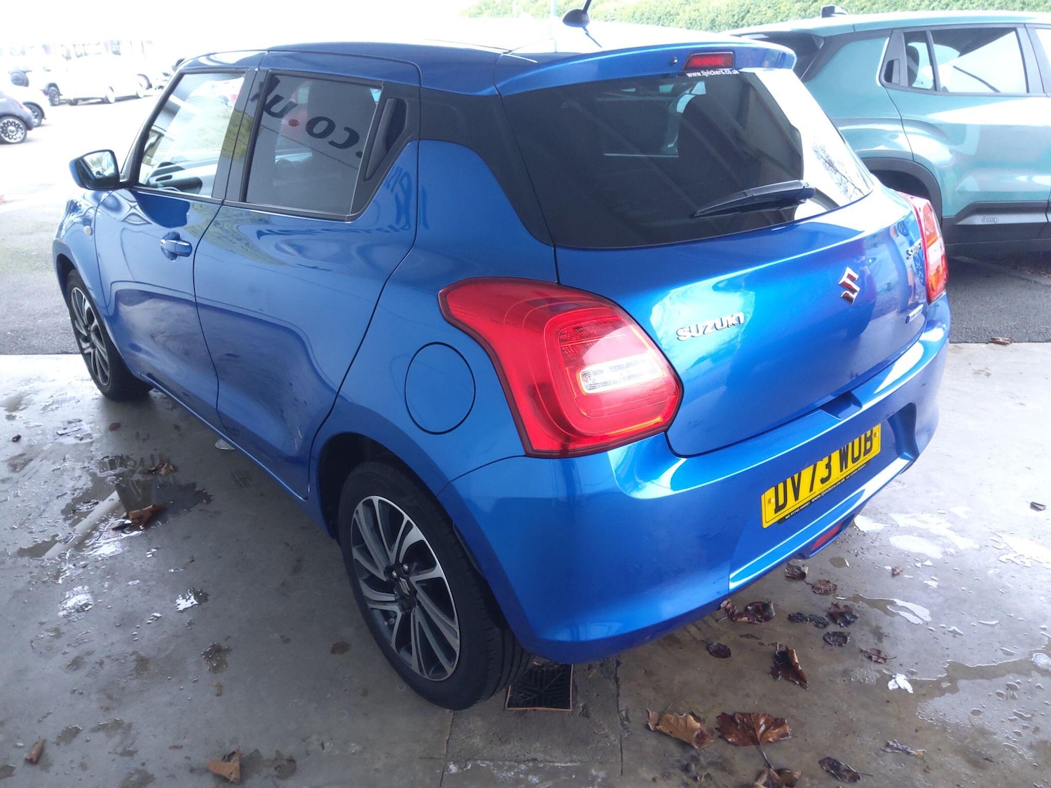 Used Suzuki Swift 2023 for sale - 77191506: Photo 2