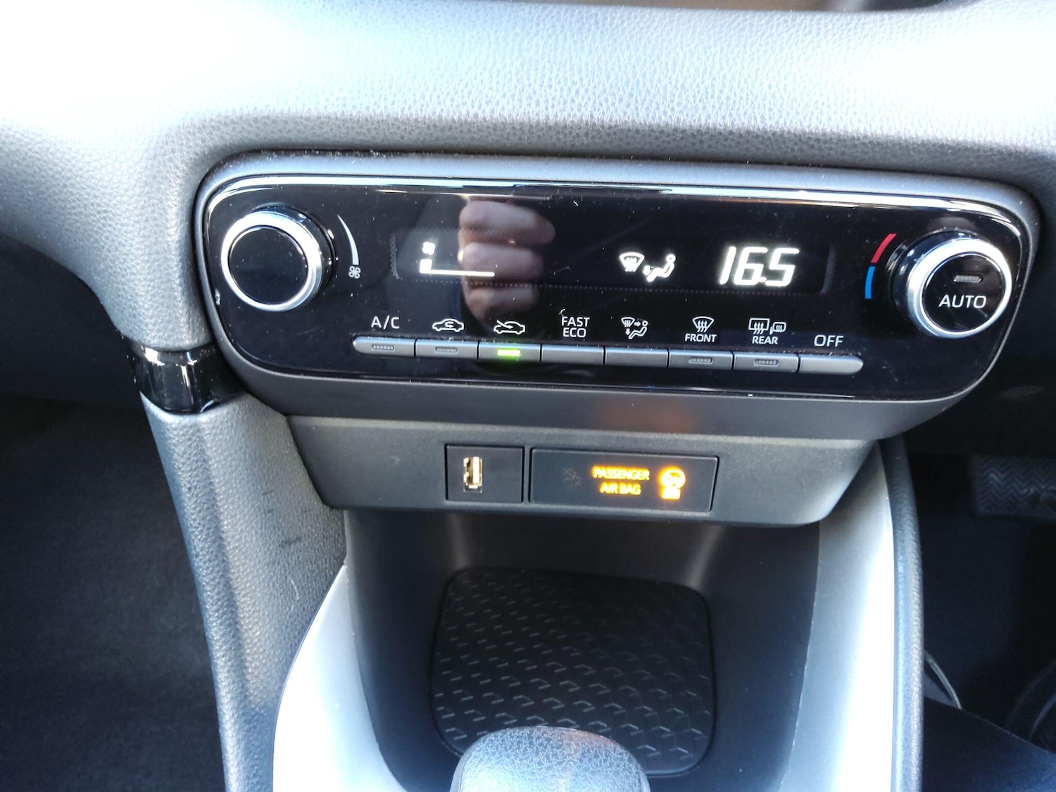 Used Toyota Yaris 2023 for sale - 77537837: Photo 14