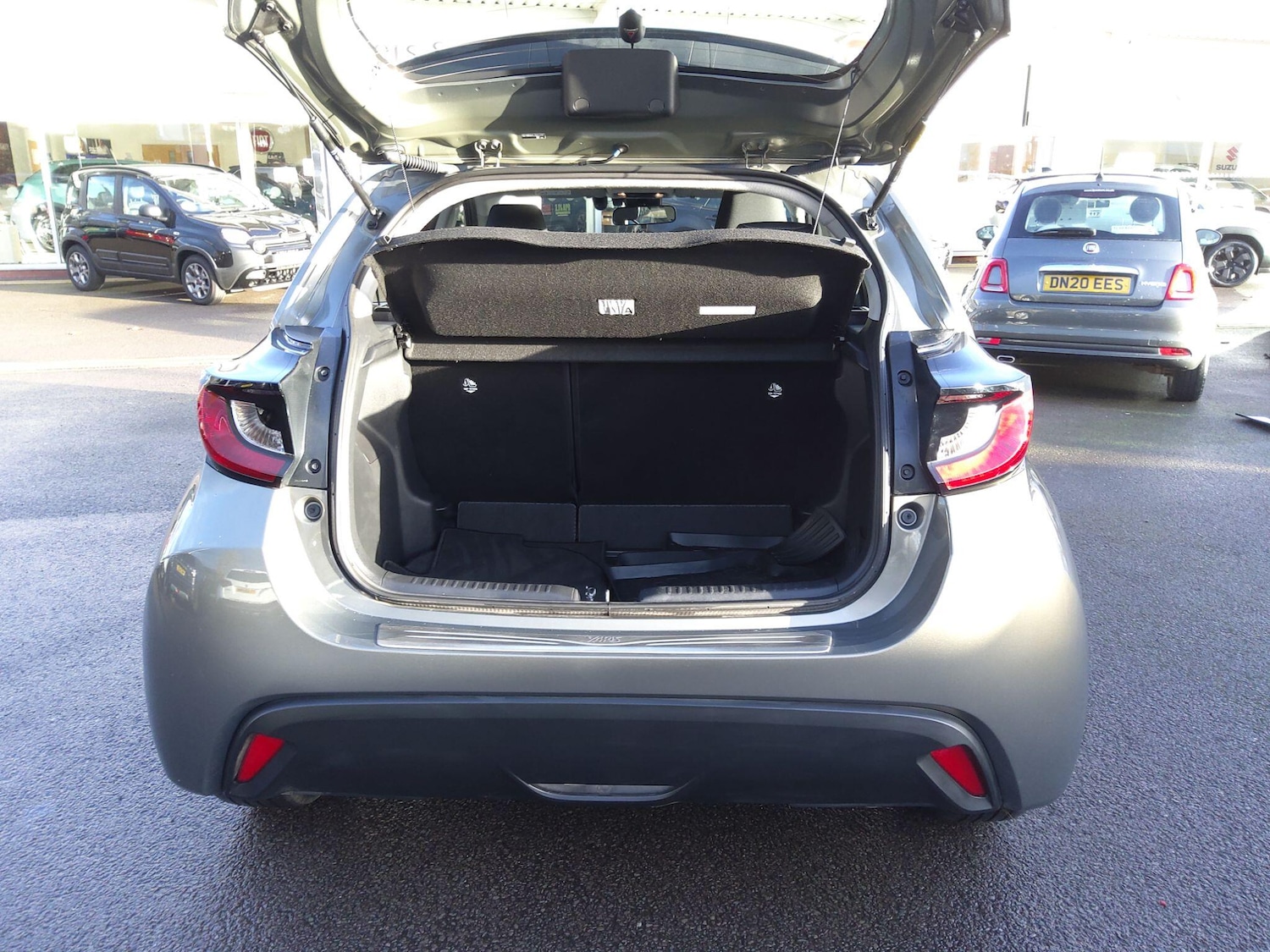 Used Toyota Yaris 2023 for sale - 77537837: Photo 27