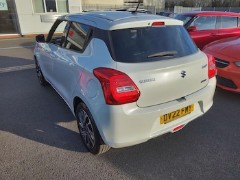 Used Suzuki Swift 2022 for sale - 77646320: Photo