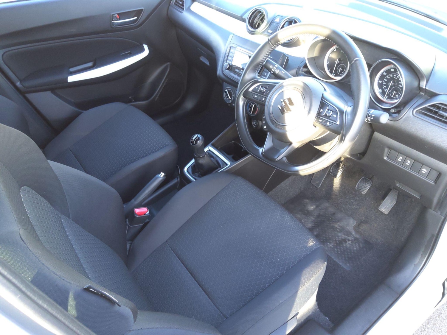 Used Suzuki Swift 2022 for sale - 77646320: Photo 8