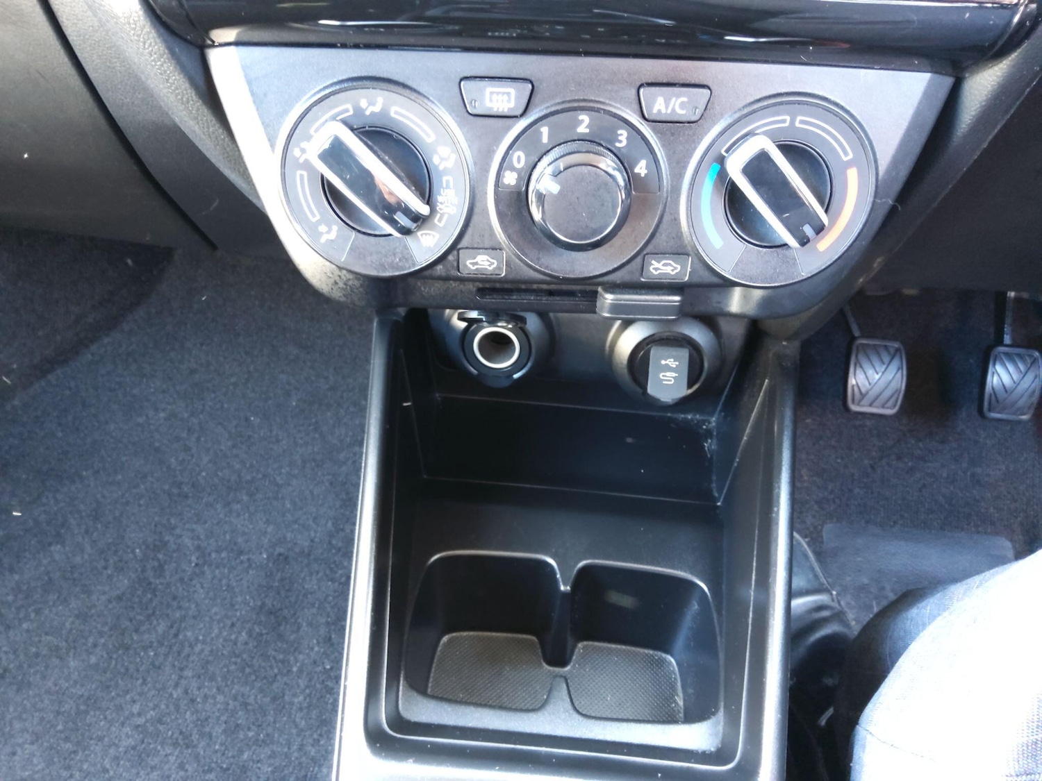 Used Suzuki Swift 2022 for sale - 77958116: Photo 11