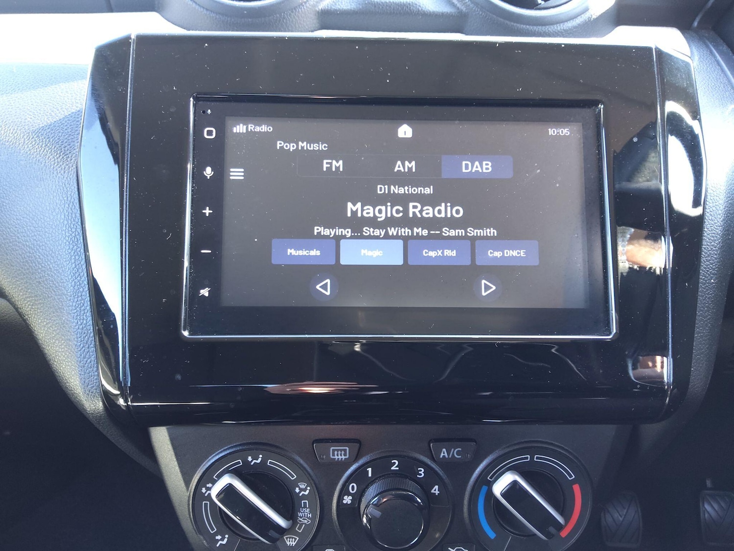 Used Suzuki Swift 2022 for sale - 77958116: Photo 22