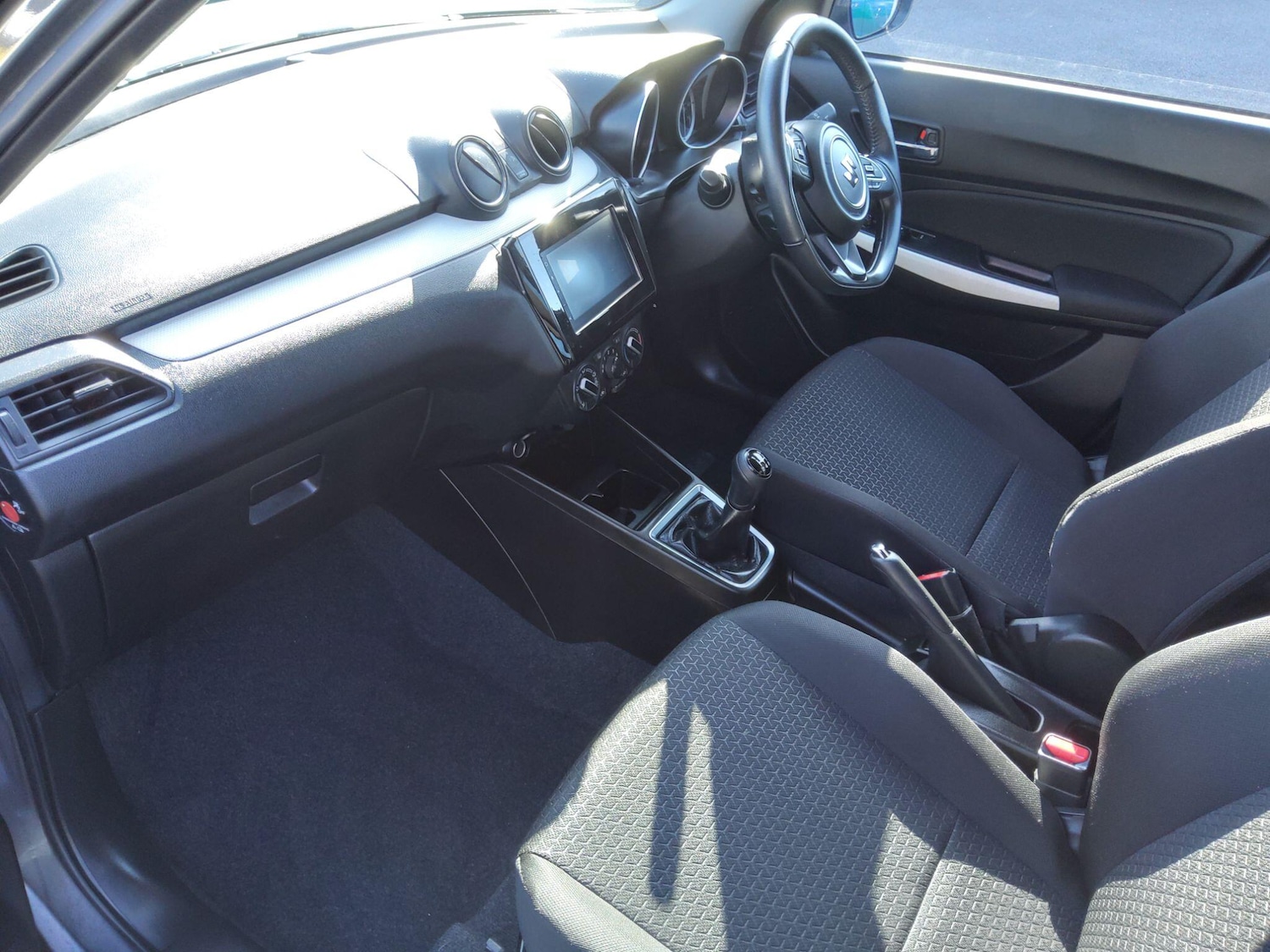 Used Suzuki Swift 2022 for sale - 77958116: Photo 26