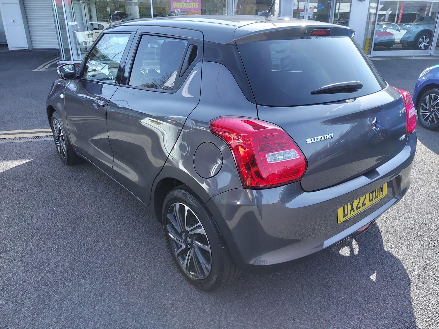 Used Suzuki Swift 2022 for sale - 77958116: Photo 4