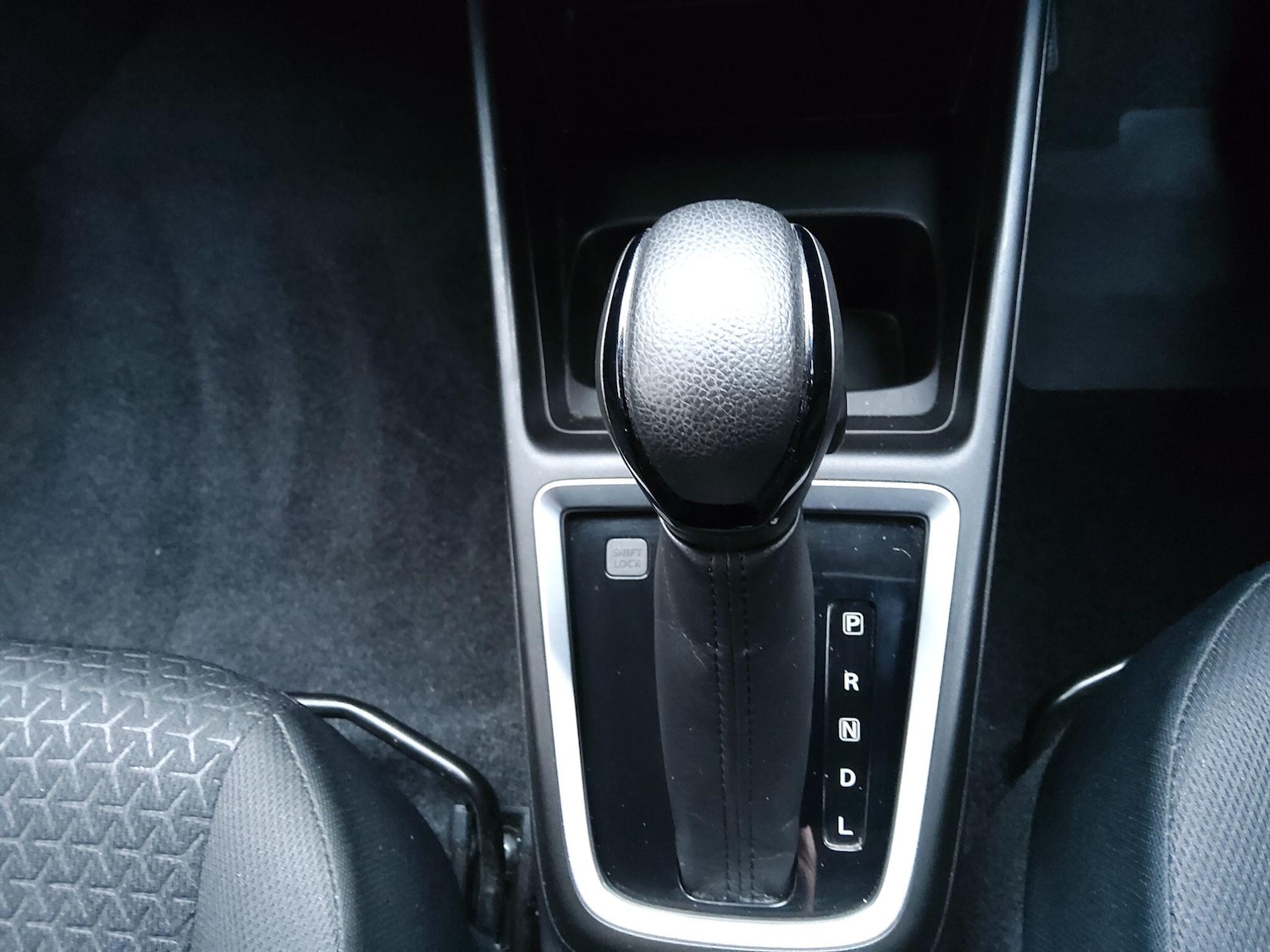 Used Suzuki Swift 2021 for sale - 77143583: Photo 25