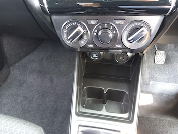 Used Suzuki Swift 2024 for sale - 79158371: Photo