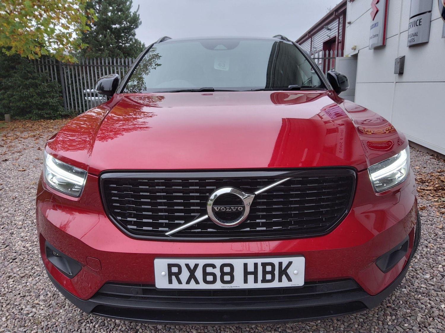 Used Volvo XC40 2018 for sale - 77190872: Photo 2
