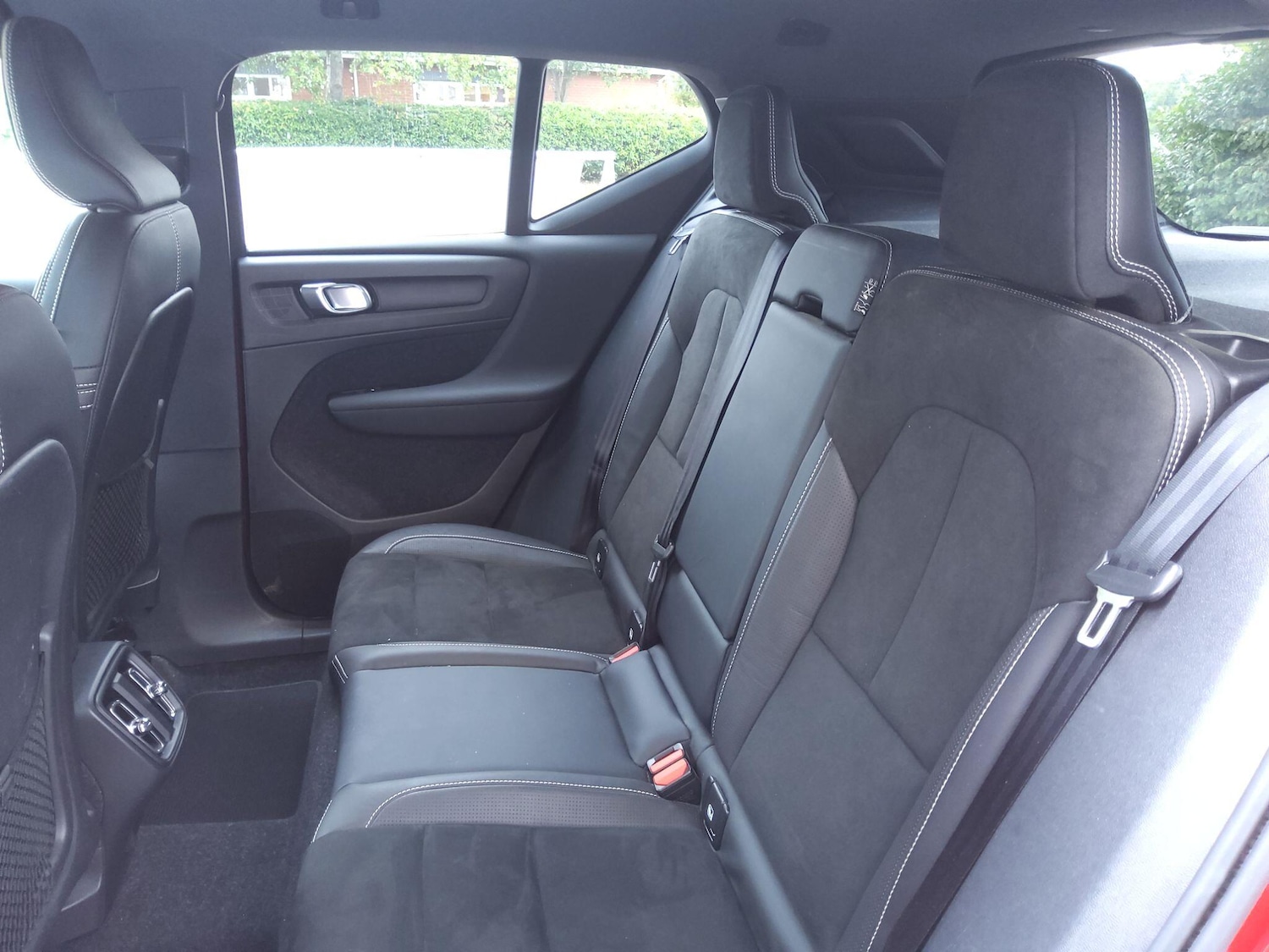 Used Volvo XC40 2018 for sale - 77190872: Photo 44