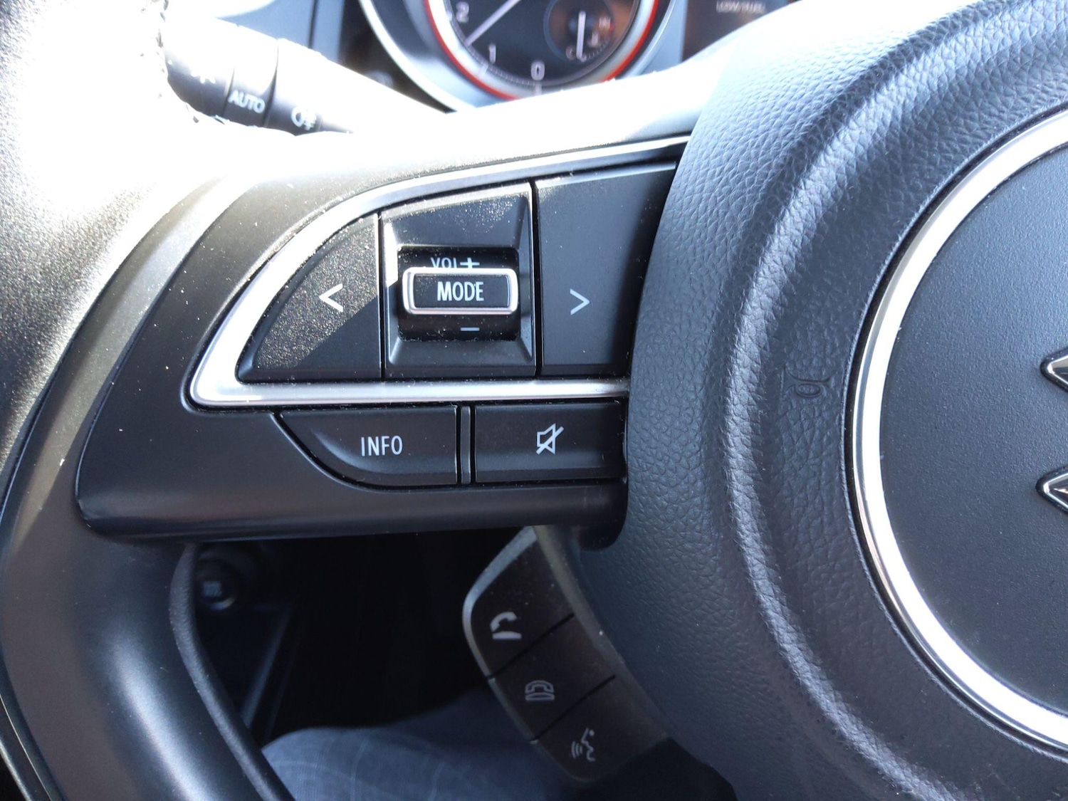 Used Suzuki Swift 2021 for sale - 77957513: Photo 11