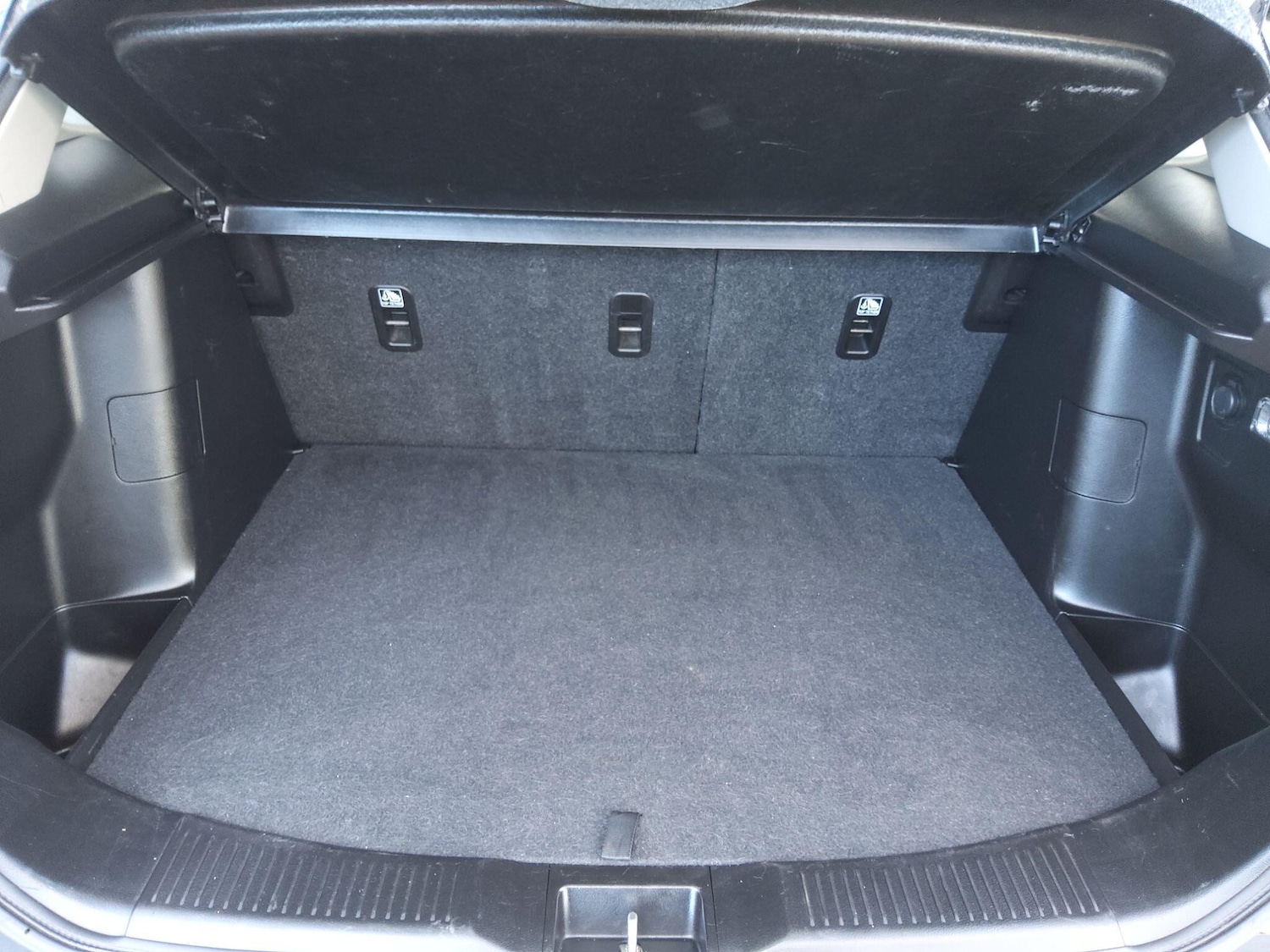 Used Suzuki SX4 S-Cross 2023 for sale - 77190918: Photo 34