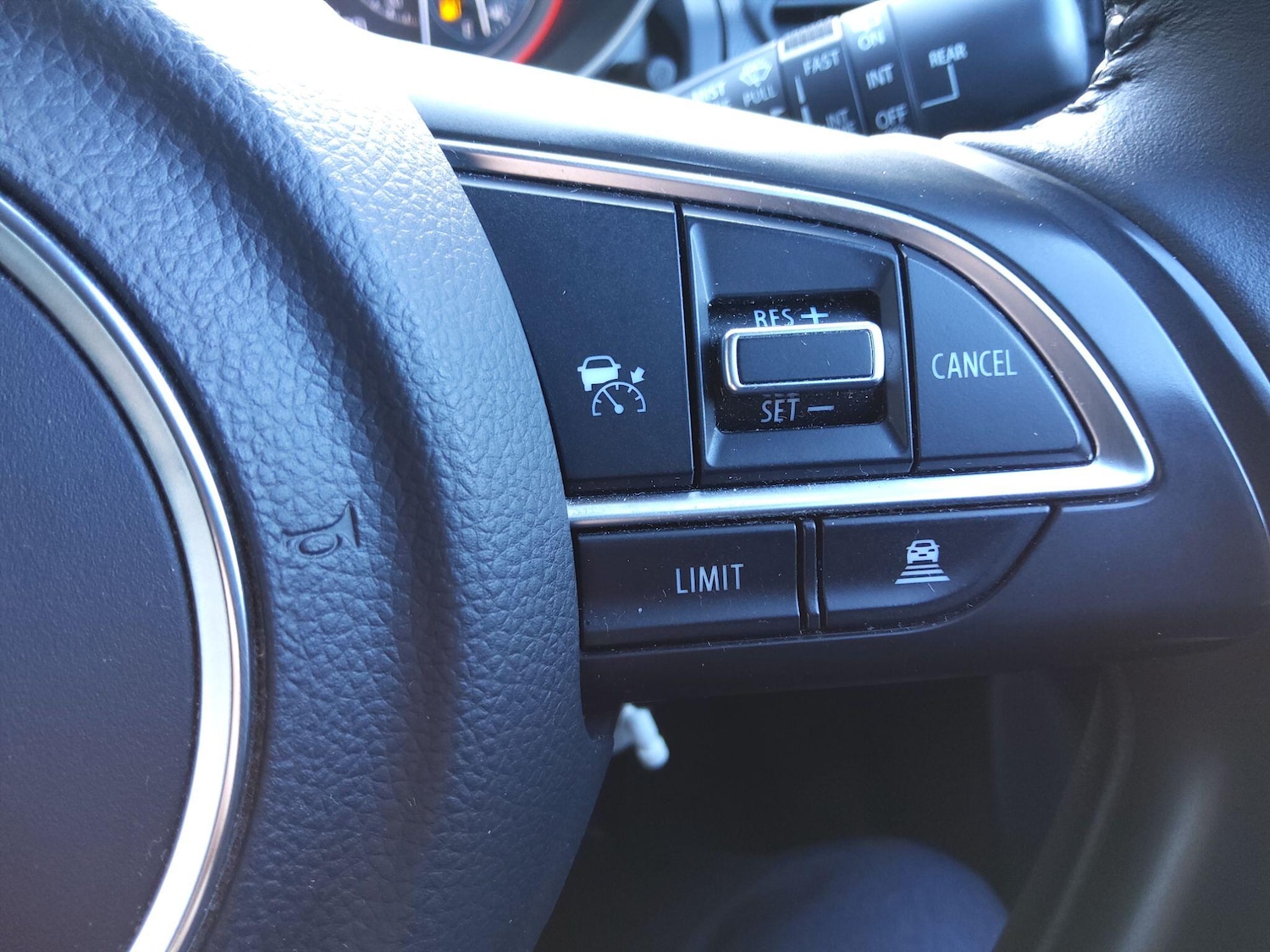 Used Suzuki Swift 2023 for sale - 77376548: Photo 14