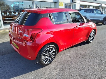 Used Suzuki Swift 2023 for sale - 77376548: Photo