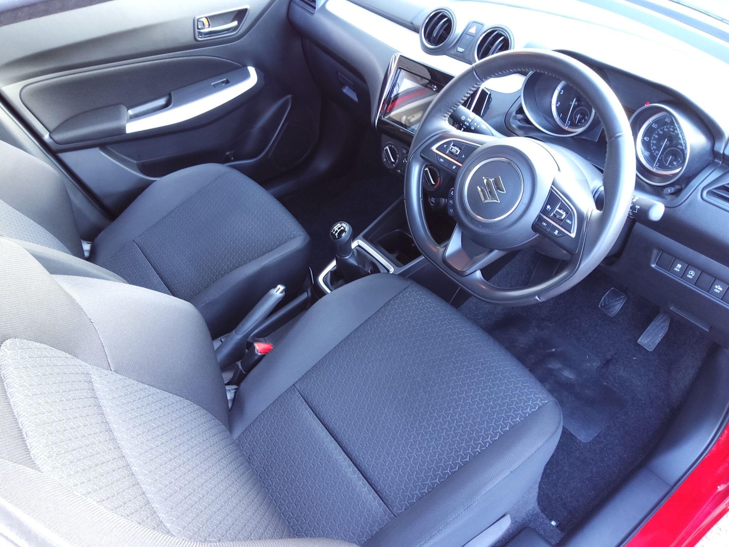 Used Suzuki Swift 2023 for sale - 77376548: Photo 9