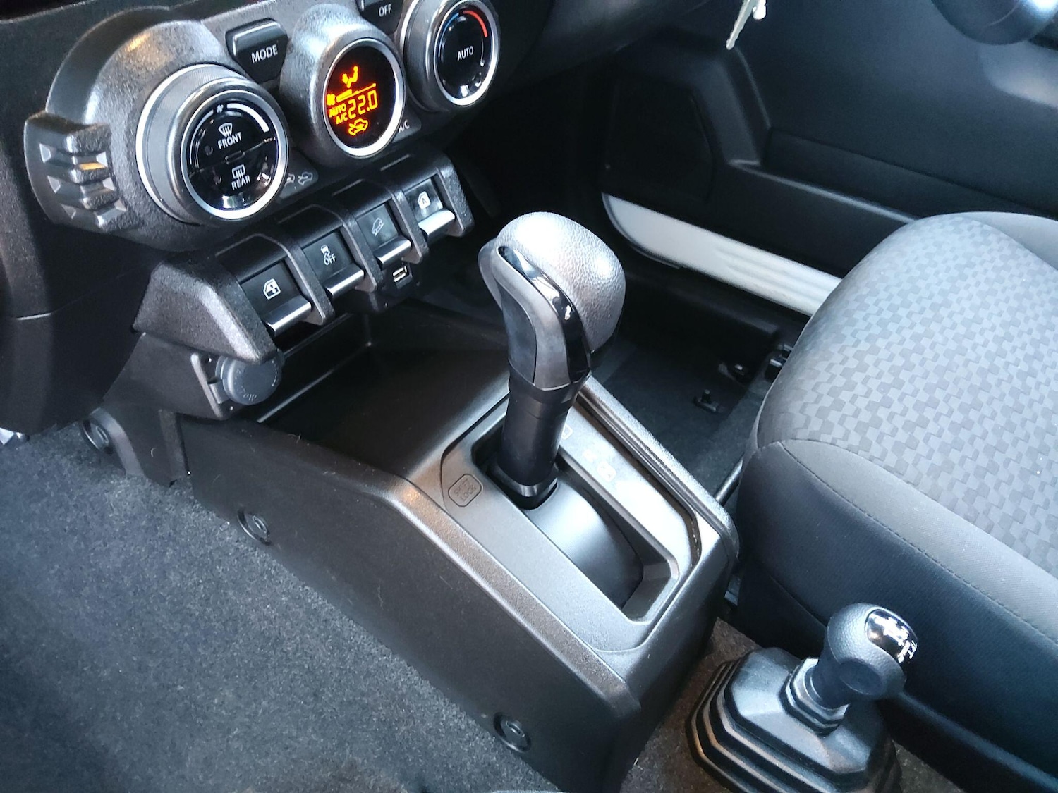 Used Suzuki Jimny 2020 for sale - 77144698: Photo 38